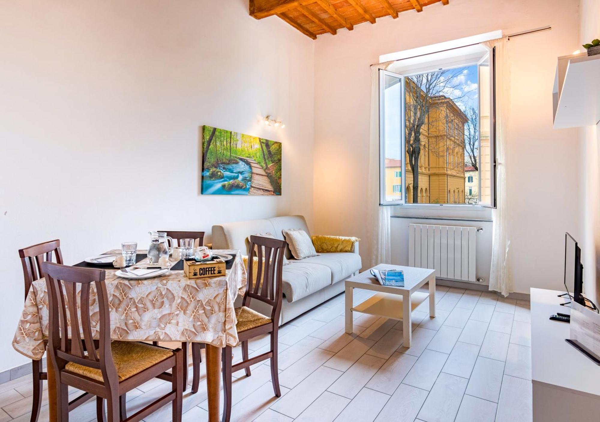 شقة Casa Mya-Relax Al Porto, Wifi Veloce E Clima ليفورنو المظهر الخارجي الصورة
