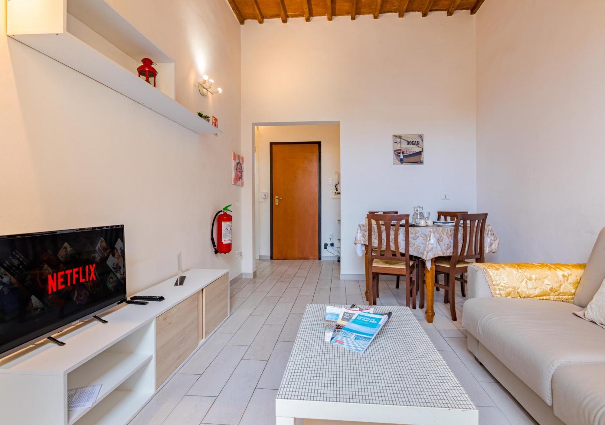 شقة Casa Mya-Relax Al Porto, Wifi Veloce E Clima ليفورنو المظهر الخارجي الصورة